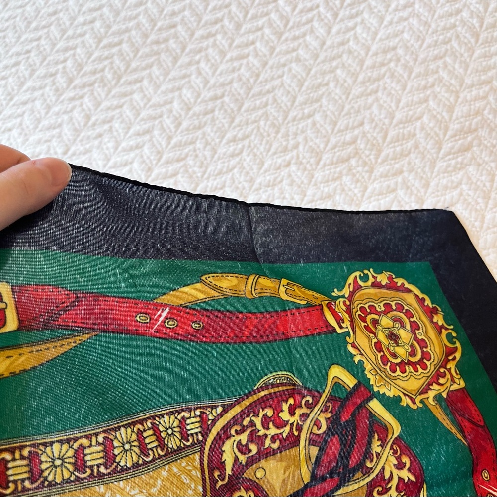 Vintage Square Gold Luxury Hardware Print Pattern Scarf 30" x 30" - Picture 9 of 13
